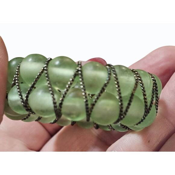 Vintage Green Glass Beads and Wire 2 Inch Napkin Rings Set of 10 - Picture 3 of 11